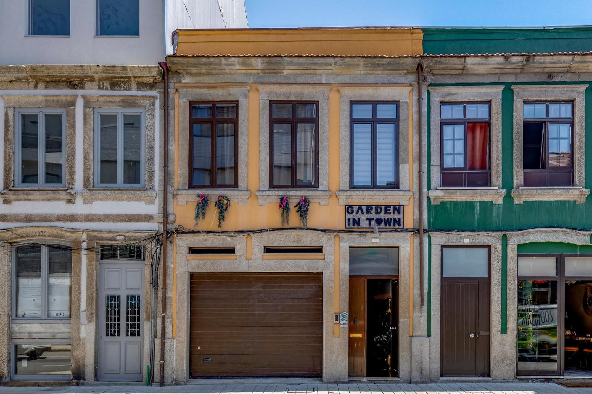 Garden In Town Hostel Porto Exterior photo